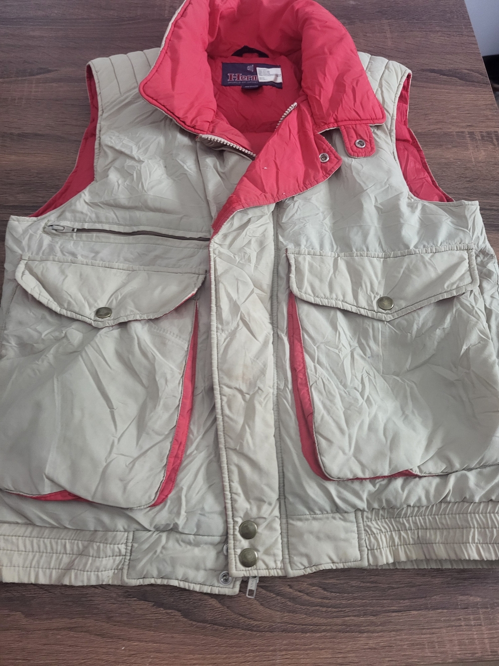 Vintage Herman's Sport Puffer Vest in Cream with Coral Lining